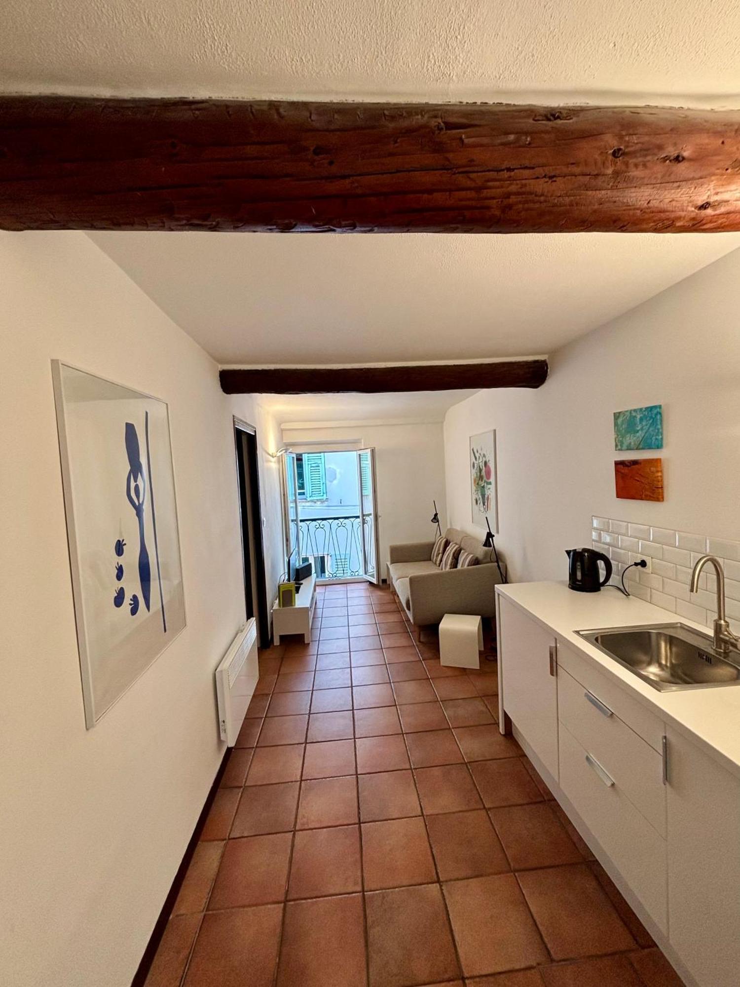 Rue Neuve Apartment